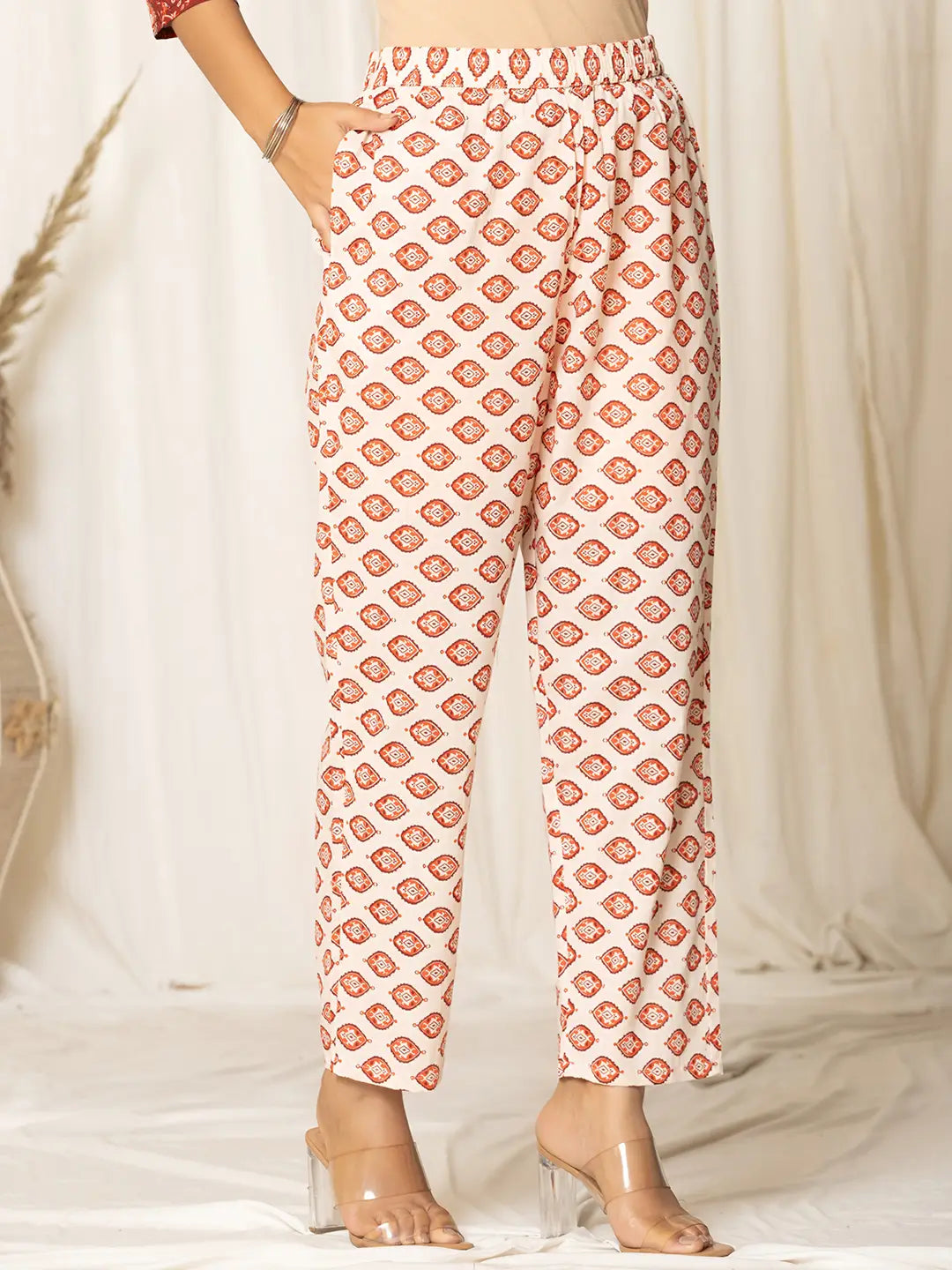 Yufta Maroon Paisley Pure Cotton Straight Kurta And Trouser With Dupatta - Distacart