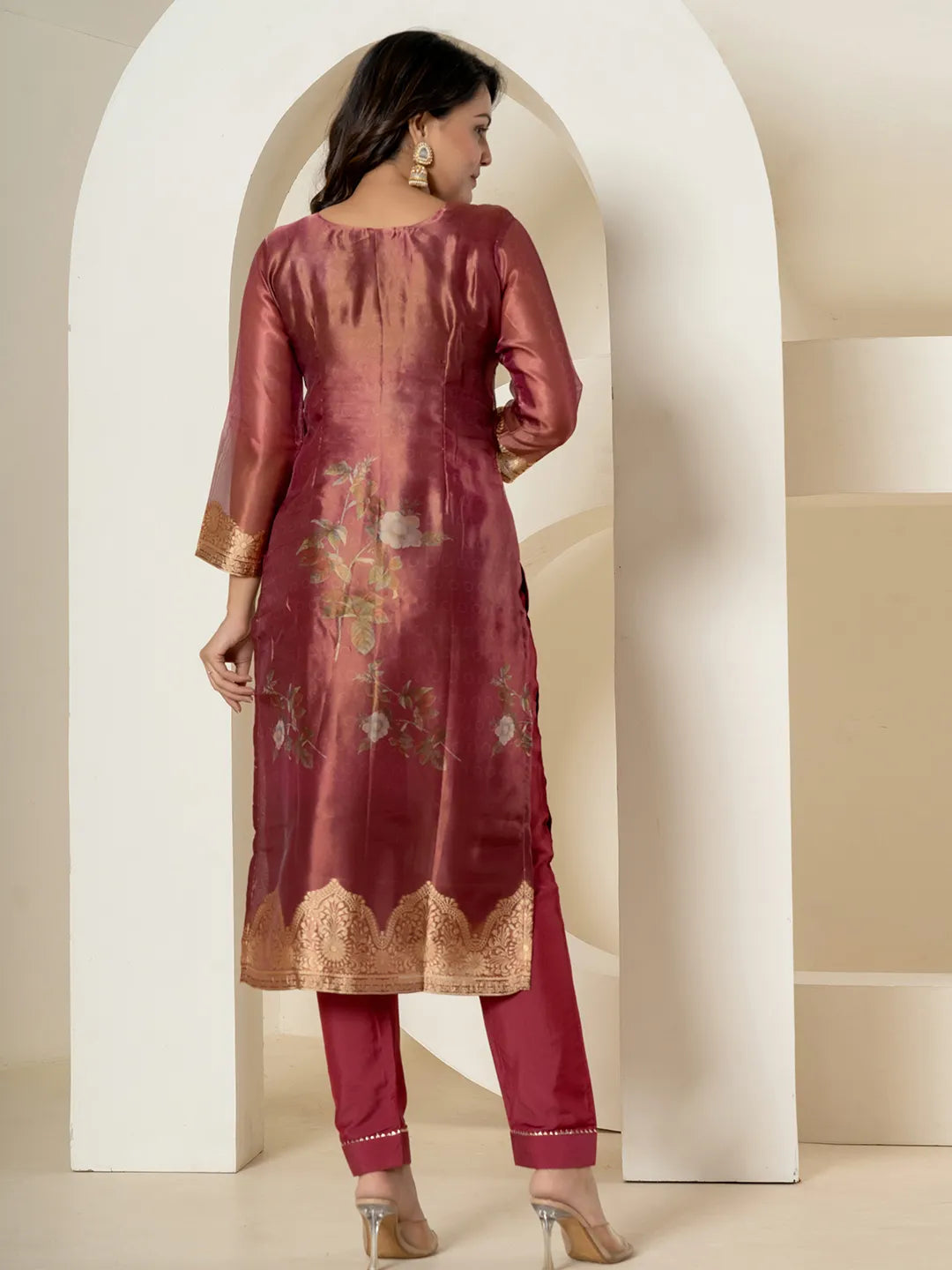 Yufta Maroon Tissue Kurta Dupatta Pant Set