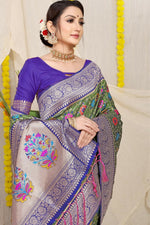 Thumbnail for Jyoti Fashion Women's Green Patola Silk Zari Woven Saree with Blouse - Distacart