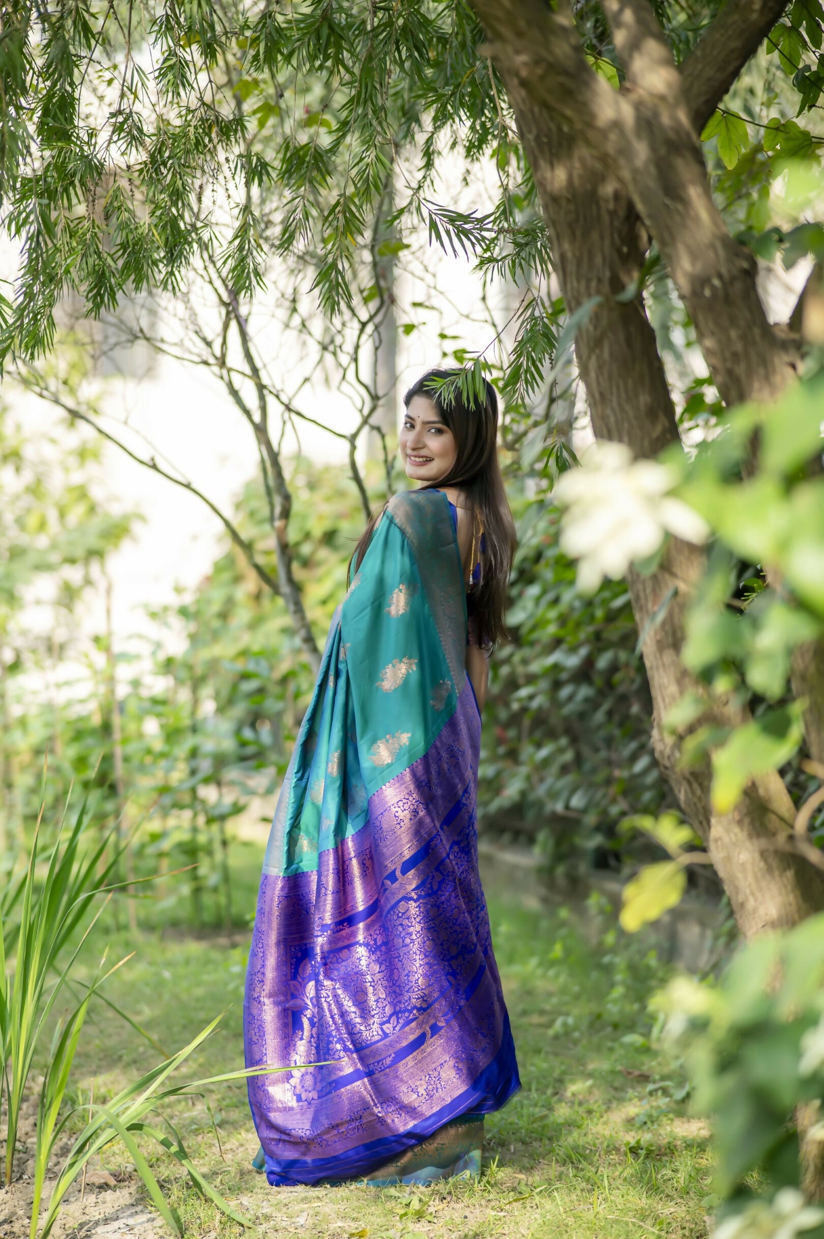 Vishnu Weaves Women's Rama Banarasi Silk Saree with Blouse - Distacart