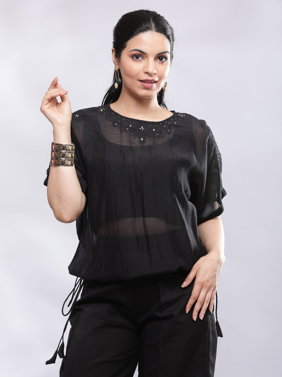 BohoJazz Signature Mul Two Layer Blouson Kimono Top with Motif - Black