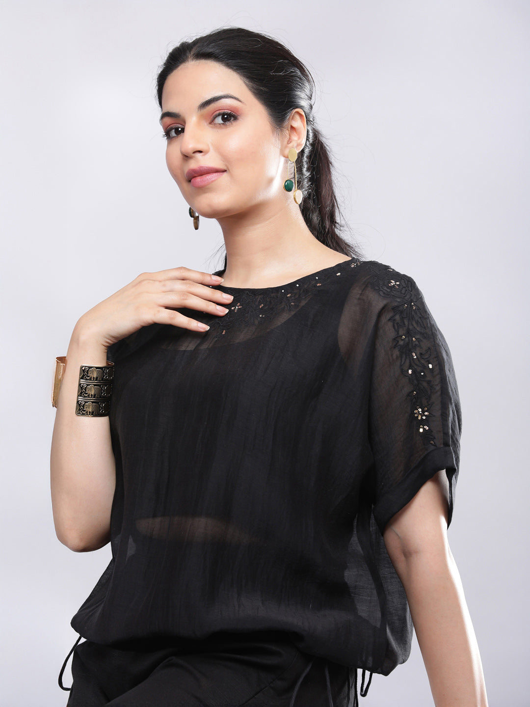 BohoJazz Signature Mul Two Layer Blouson Kimono Top with Motif - Black
