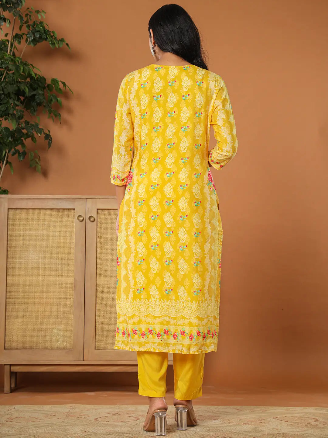 Yufta Muslin Mustard Hand_Embroidery Kurta Dupatta Pant Set