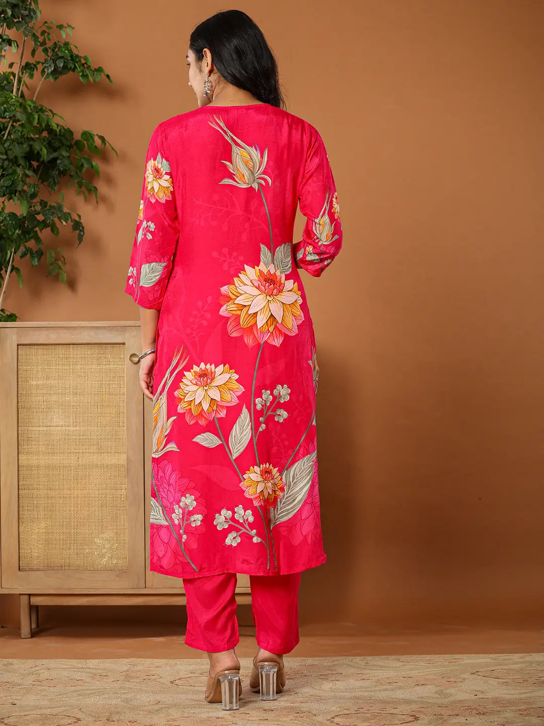 Yufta Muslin Pink Kurta Dupatta Pant Set