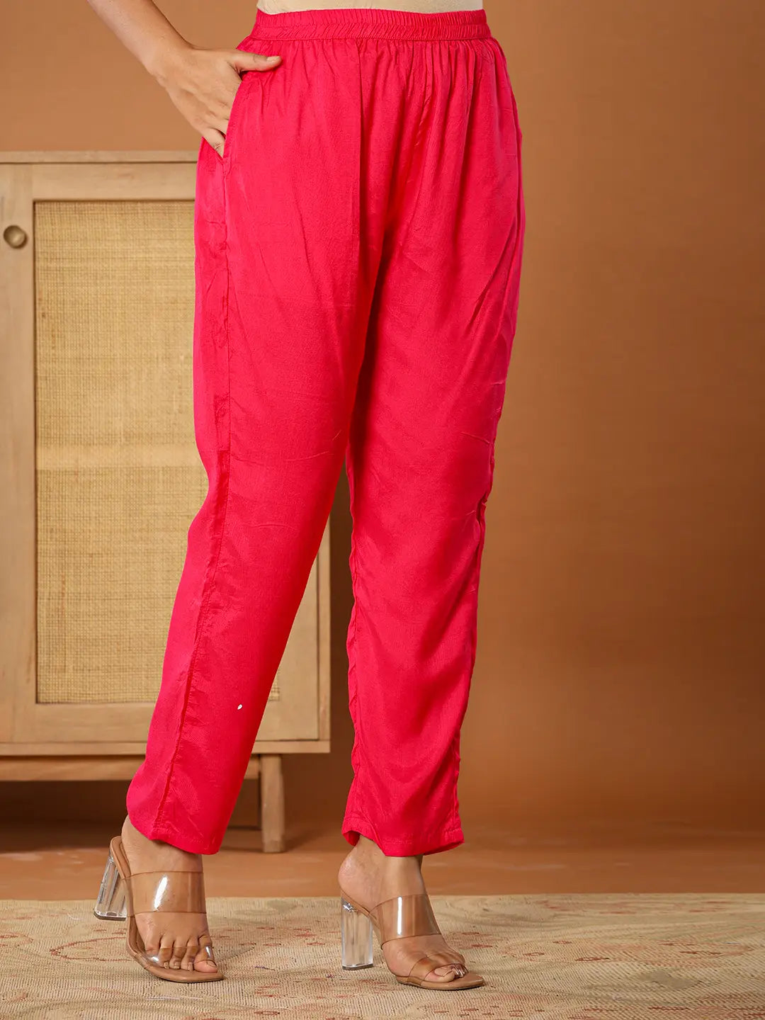 Yufta Muslin Pink Kurta Dupatta Pant Set