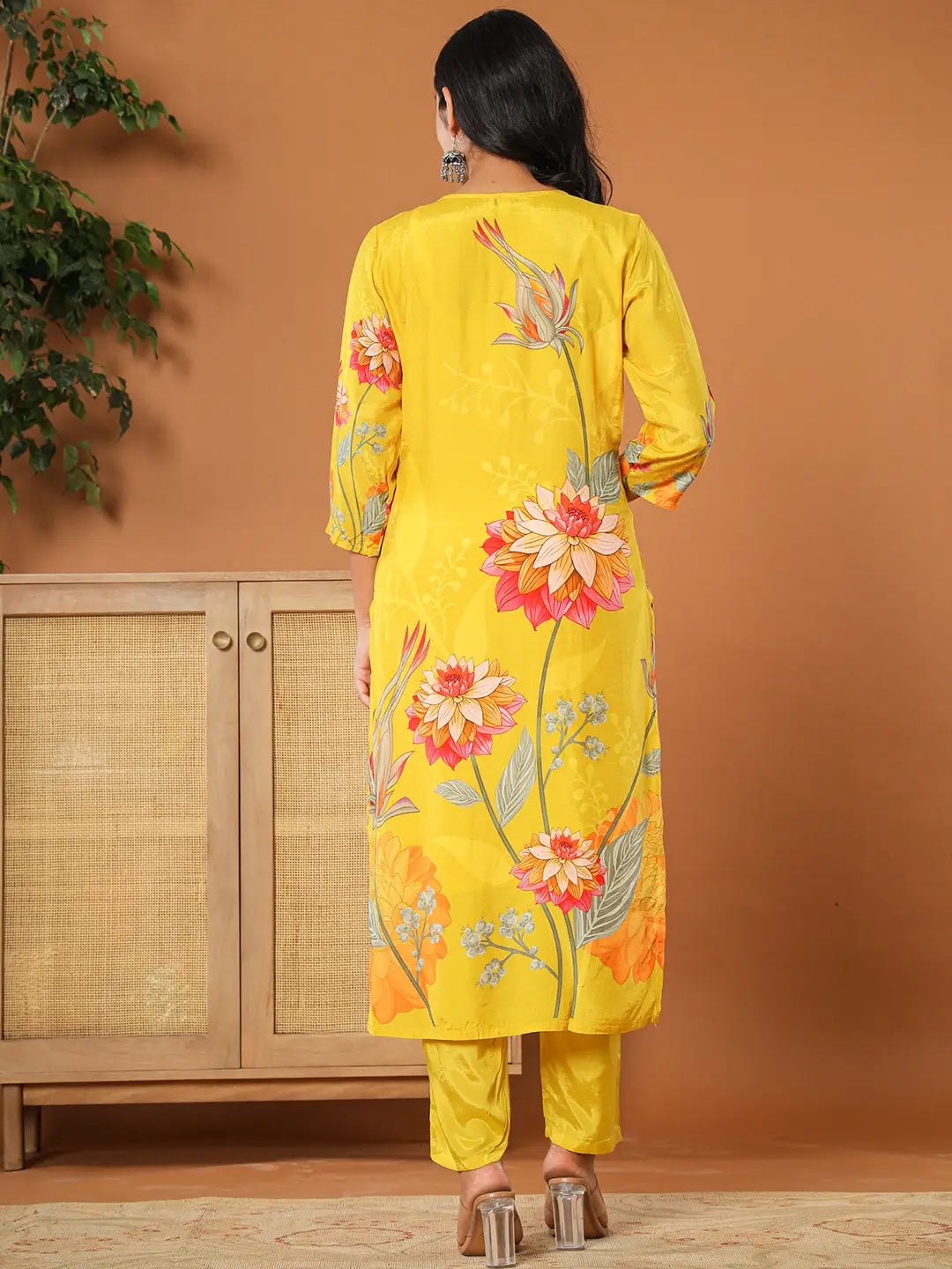 Yufta Mustard Muslin Hand_Embroidery V-Neck Kurta Dupatta Pant Set