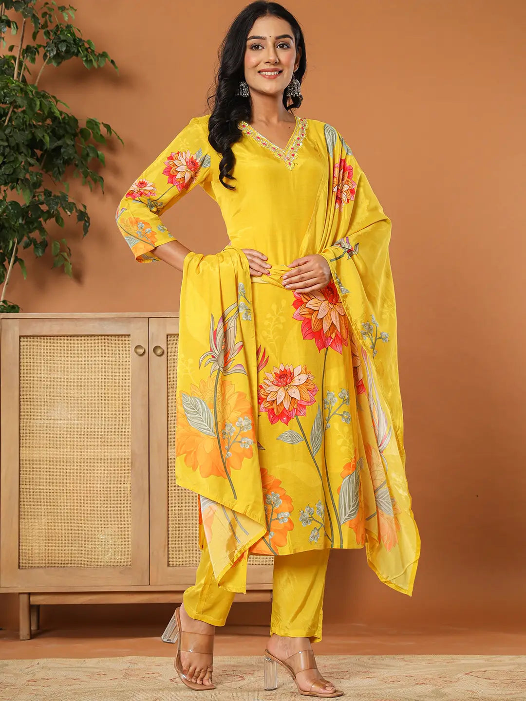 Yufta Mustard Muslin Hand_Embroidery V-Neck Kurta Dupatta Pant Set