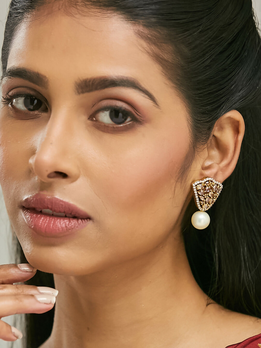 Nuyug 22K Gold-Plated Elegant Zircon Stone Studded & Pearls Drop Stud Earrings