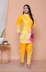 Thumbnail for Miravan Womens Yellow Digital Printed Kurta Set - Distacart
