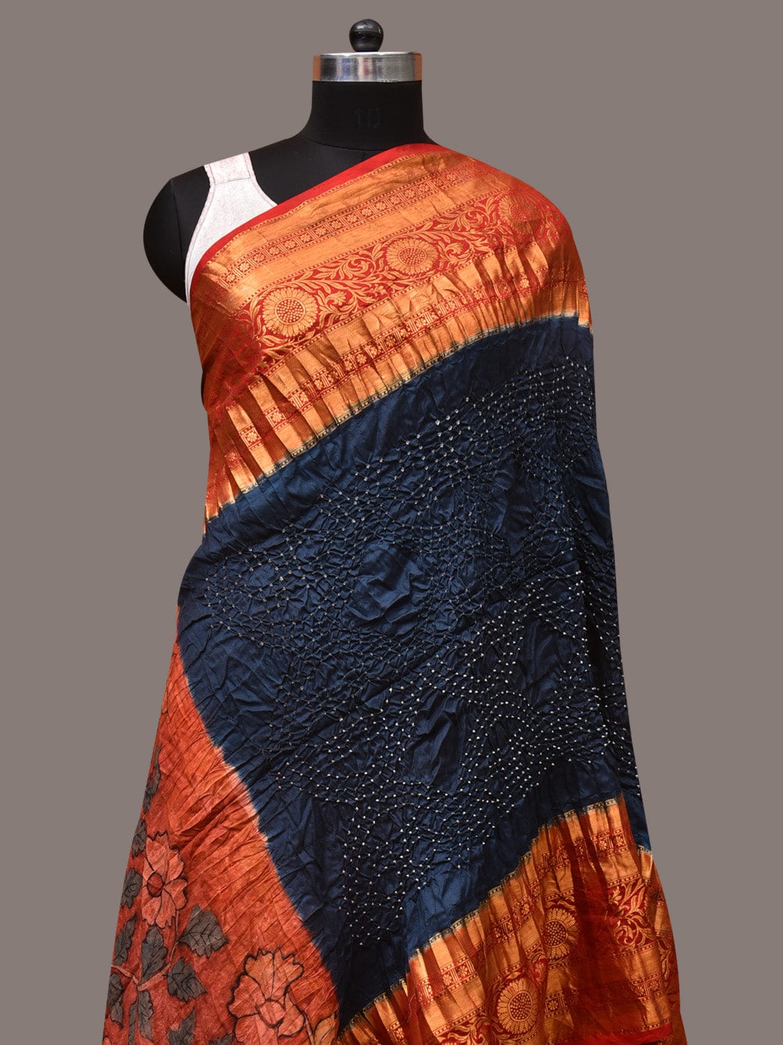 Navy and Red Bandhani Kanchipuram Silk Handloom Dupatta with Kalamkari Design - Global Threads - Distacart