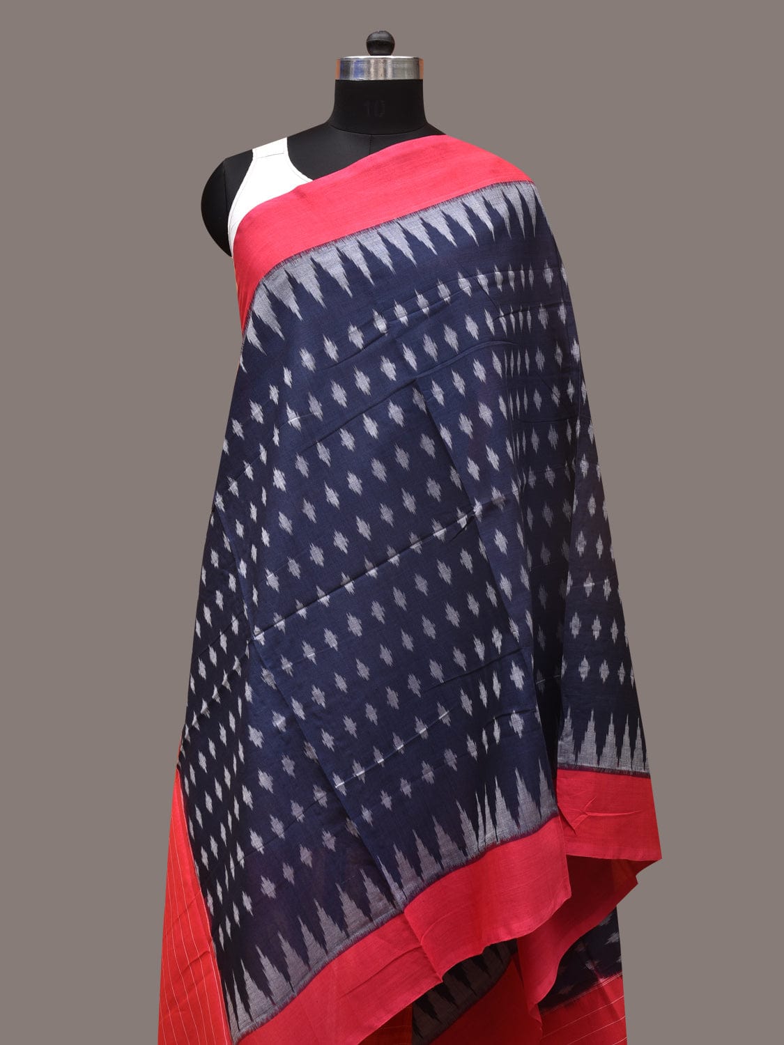 Navy and Red Pochamaplly Ikat Cotton Handloom Dupatta with Temple Border Design - Global Threads - Distacart