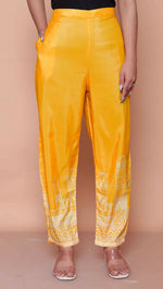 Thumbnail for Miravan Womens Yellow Digital Printed Kurta Set - Distacart