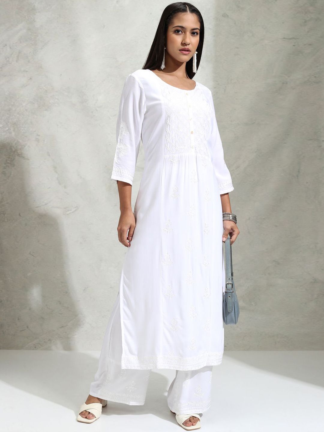 Vishudh White Floral Embroidered Thread Work Straight Kurta With Palazzos - Distacart