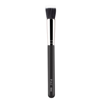 PAC Foundation Blending Brush 066