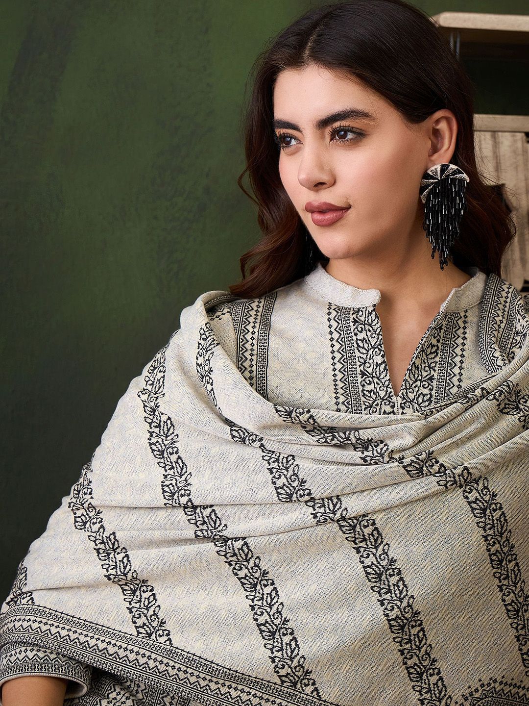 Sangria Self Design Straight Kurta & Trouser With Dupatta - Distacart