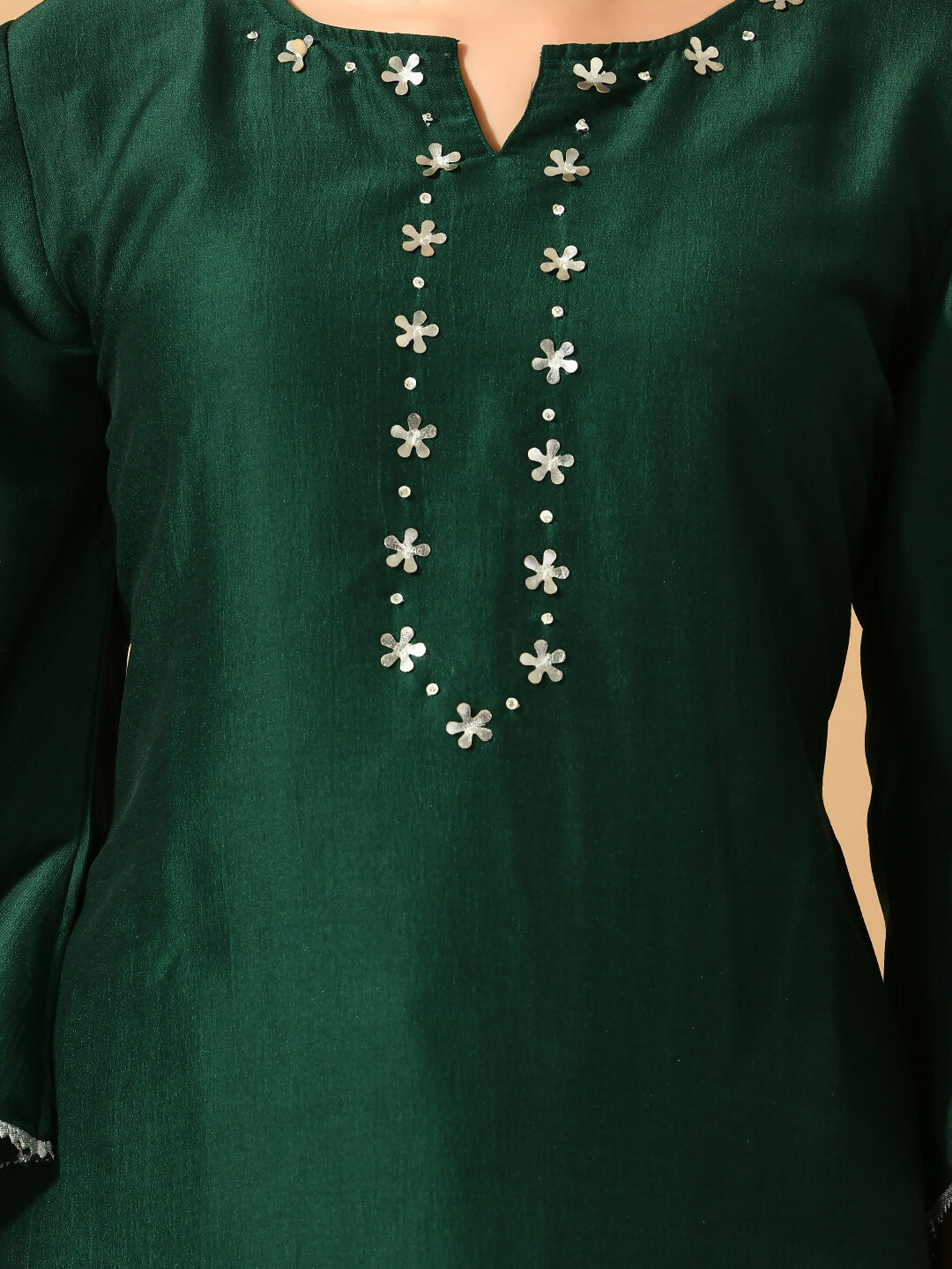 Myshka Women's Green Embroidered Party Kurta Sets - Distacart