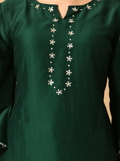 Myshka Women's Green Embroidered Party Kurta Sets - Distacart
