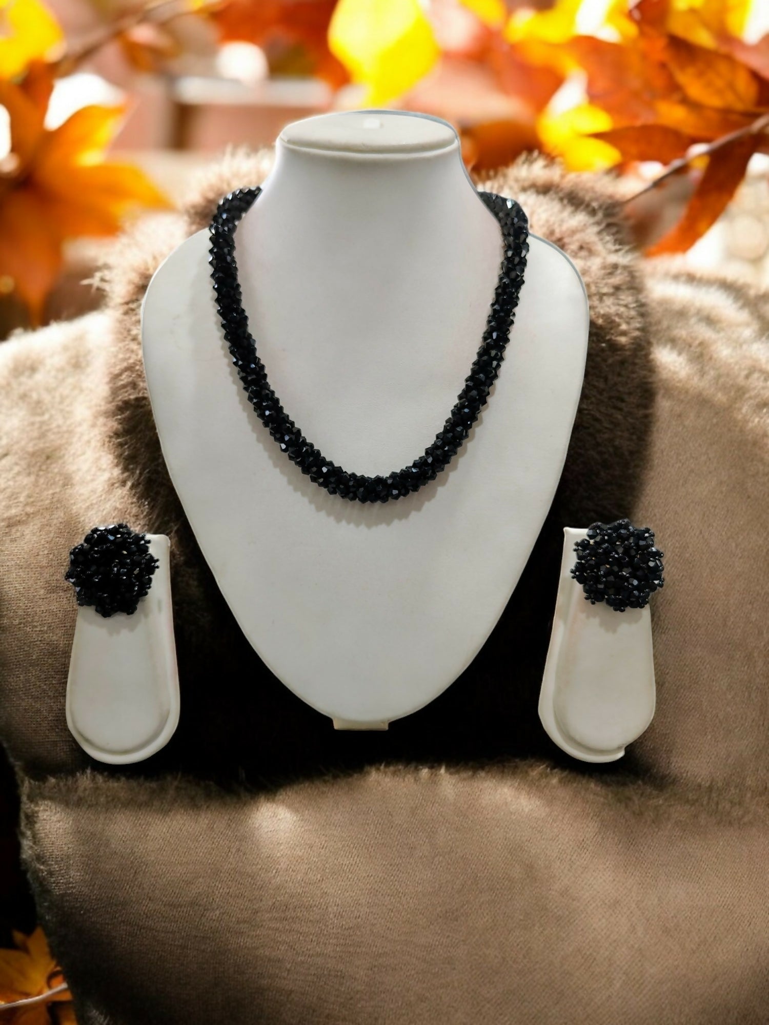 Inhanns Noor-E-Jalwa – Handmade Crystal Bead Necklace / Necklace With Earrings -Adjustable - Black - Distacart