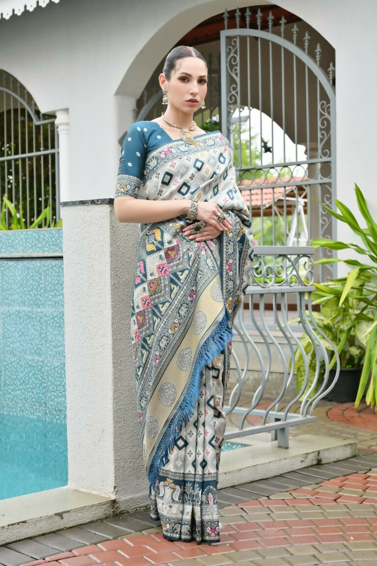 Vishnu Weaves Women's Rama Banarasi Silk Patola Zari Woven Saree with Blouse