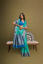 Thumbnail for Vishnu Weaves Women's Sea-Green Raw Silk Zari Woven Saree with Blouse - Distacart