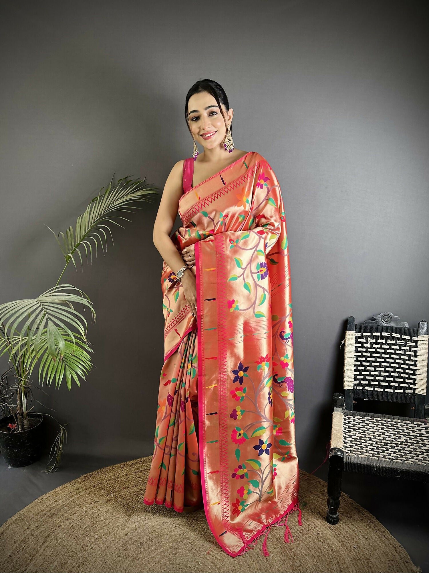 Joban Fashion Reddish Pink Peacock And Floral Soft Silk Paithani Saree