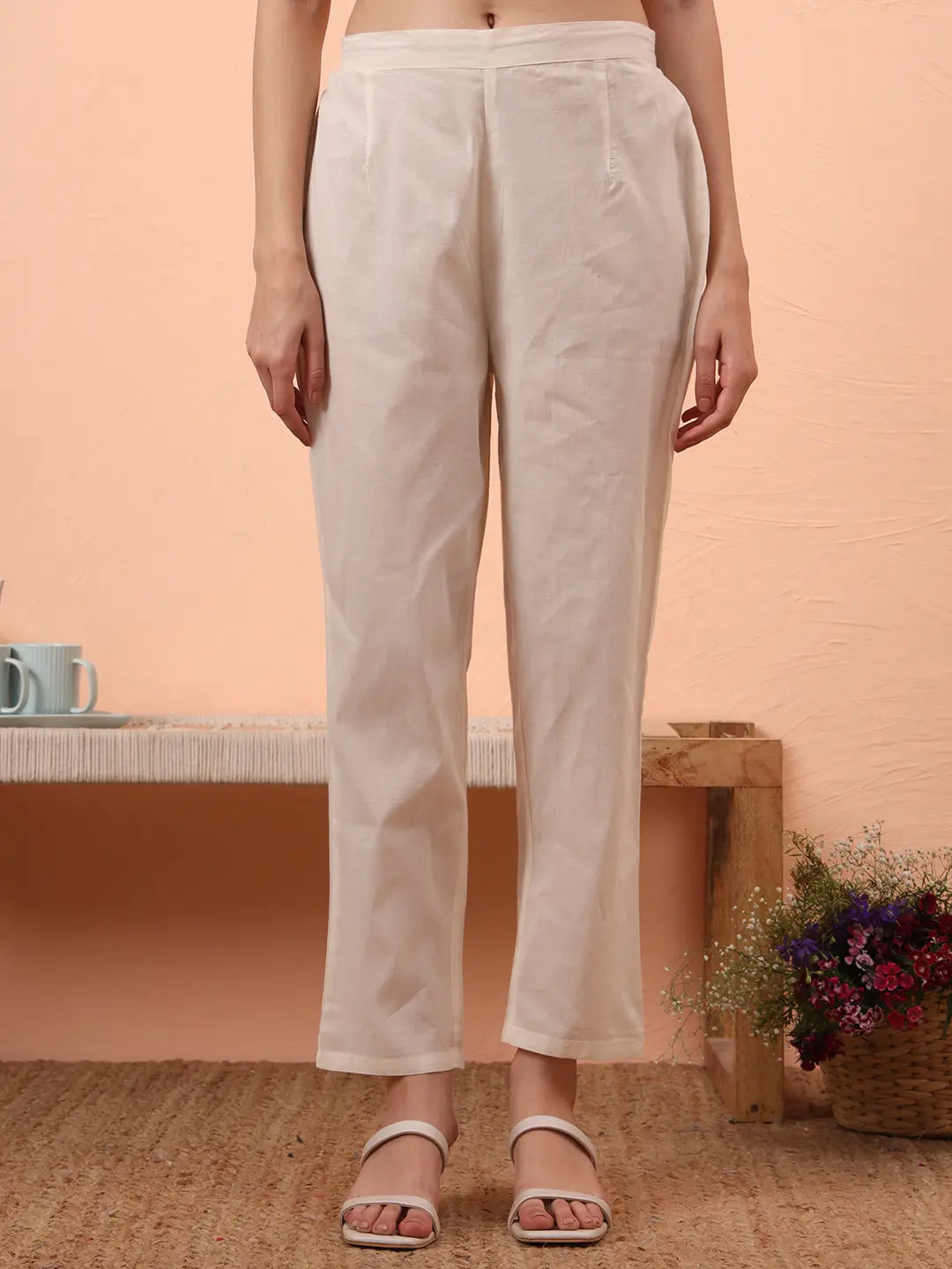 Yufta Off-White Handloom Cotton Weaved Kurta Dupatta Pant Set With Cotton Mal Lining