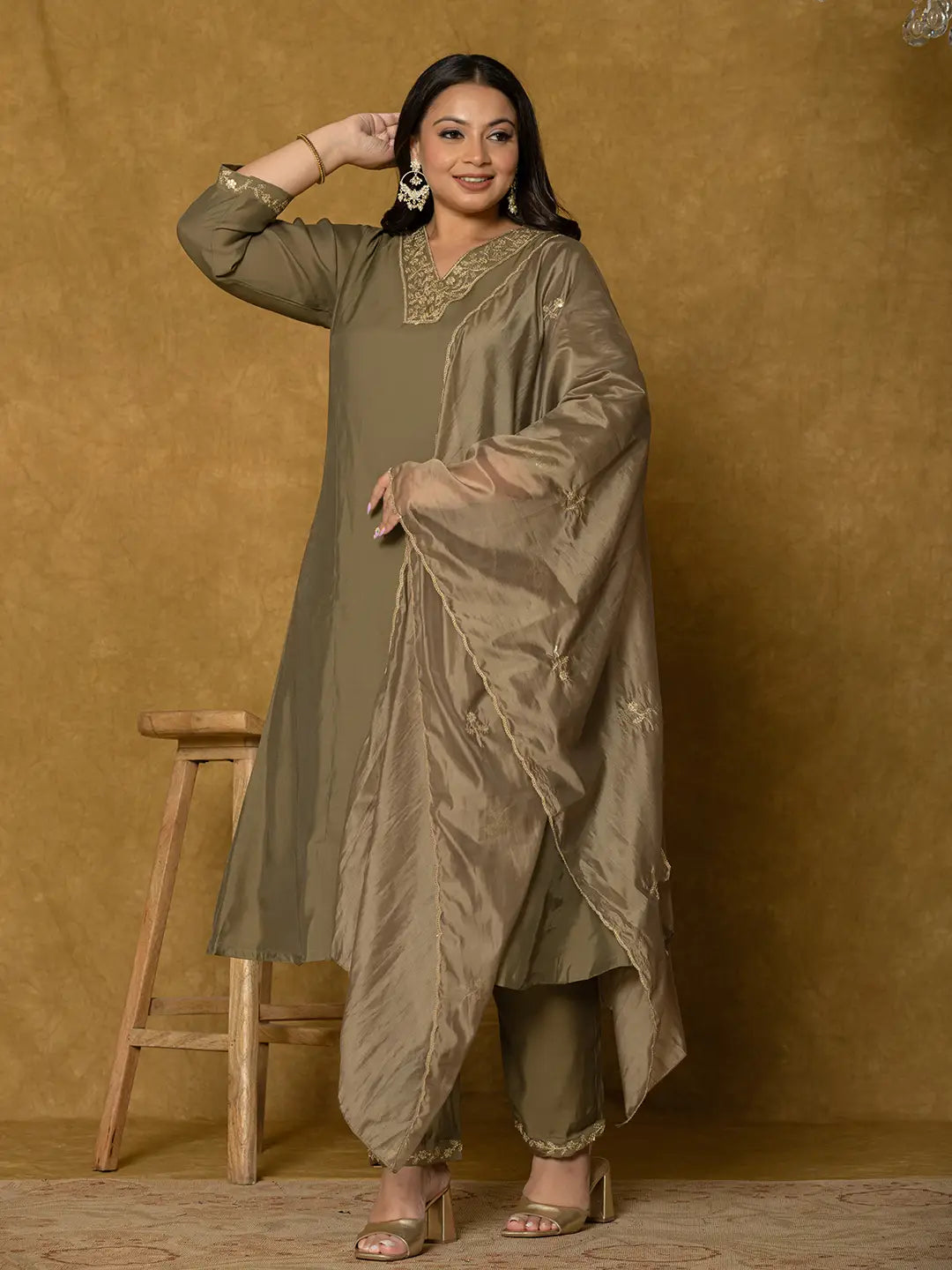 Yufta Olive Green Silk Embroidered Plus Size Kurta Dupatta Set