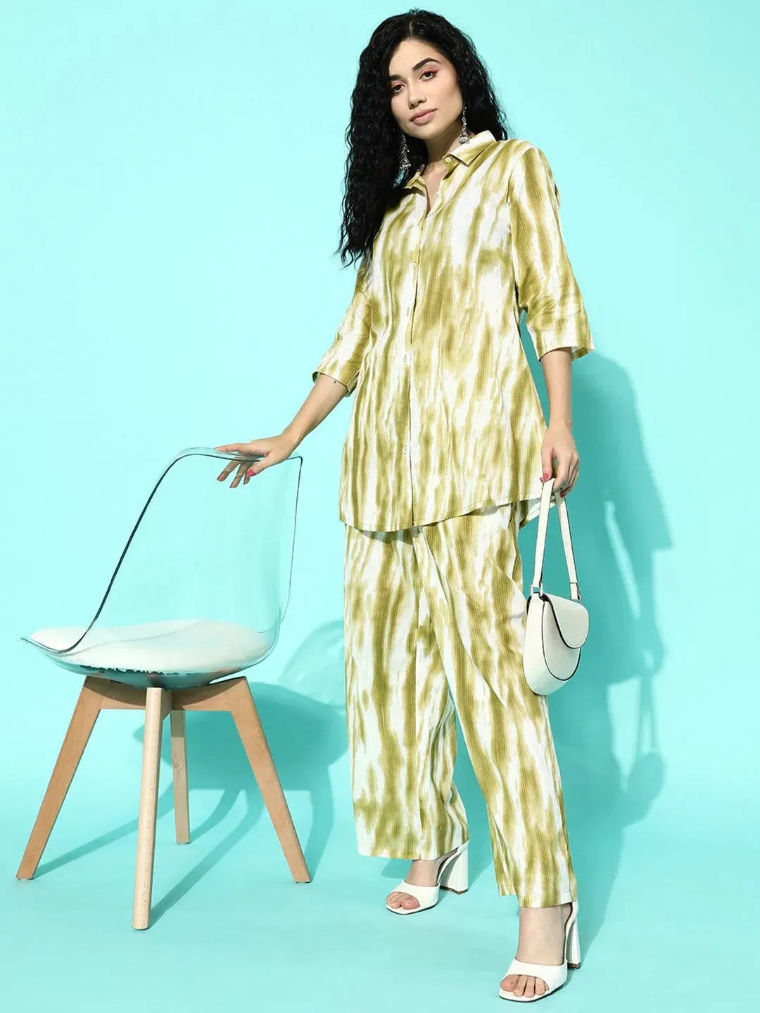 https://cdn.shopify.com/s/files/1/0341/4805/7228/files/olive-printed-cotton-night-suit-libas-4.jpg?v=1739541783