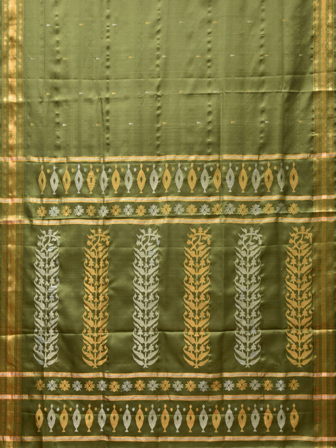Olive Uppada Silk Handloom Saree with Karpur Pallu Design - Global Threads - Distacart
