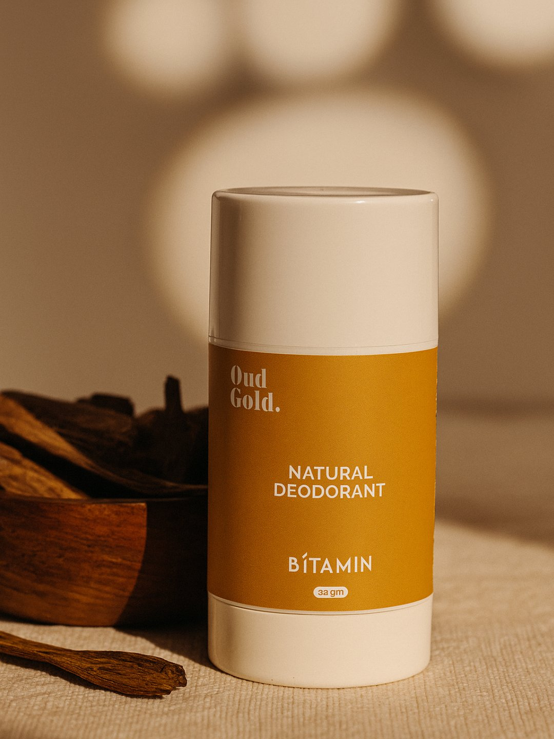 Bitamin Oud Gold Natural Deodorant Roll On
