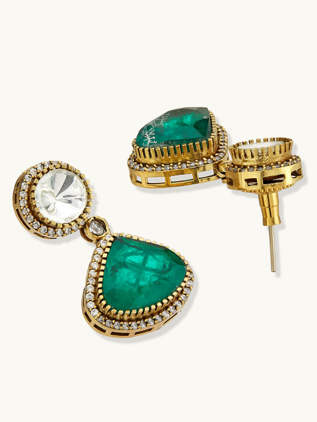 Nuyug 22K Gold-Plated Emerald Stone Centric Kundan Studded Minimal Necklace Set
