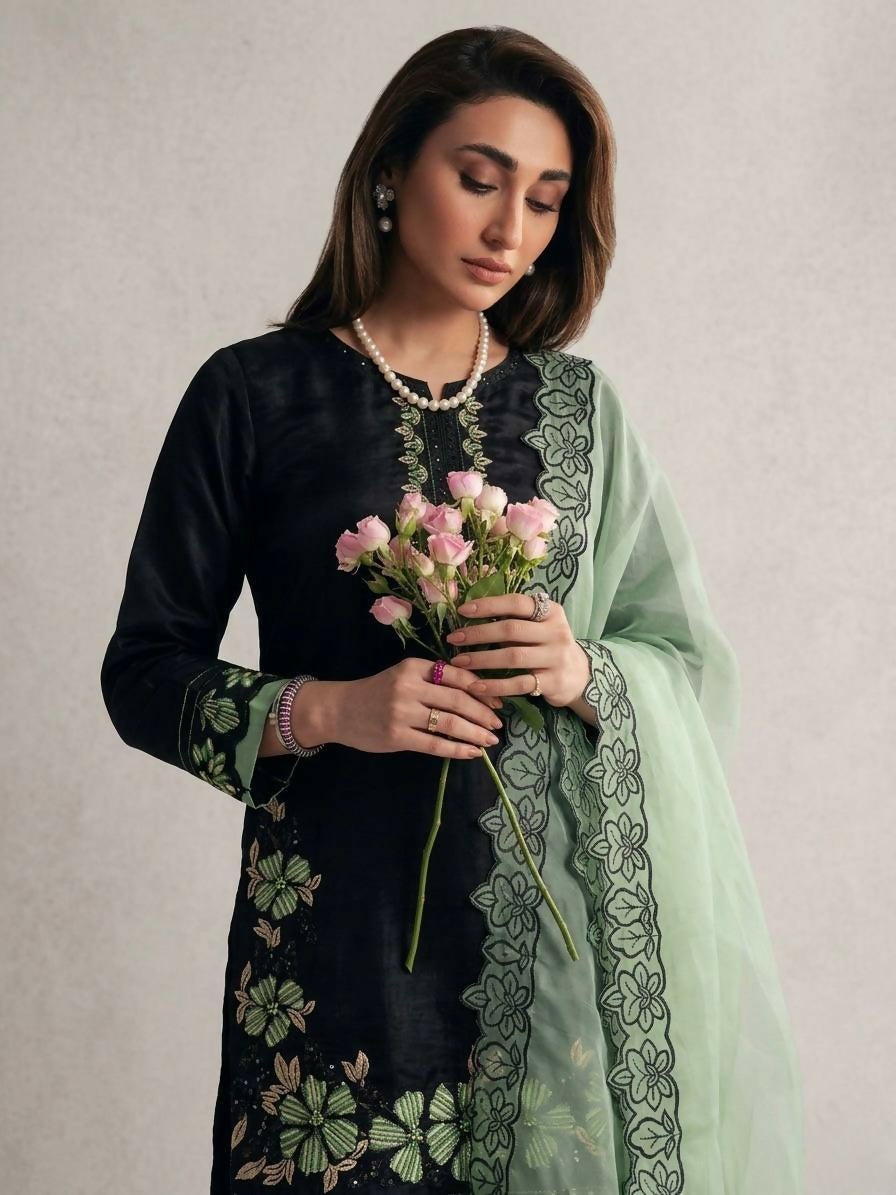 Teeya Creation Women'S Fancy Stylish Heavy Embroidery Sequence Work With Rivet Moti Work Kurta Set - Dista