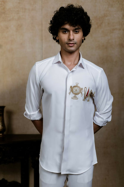British White Kanaka Murti Shirt By Hilo Design - Distacart