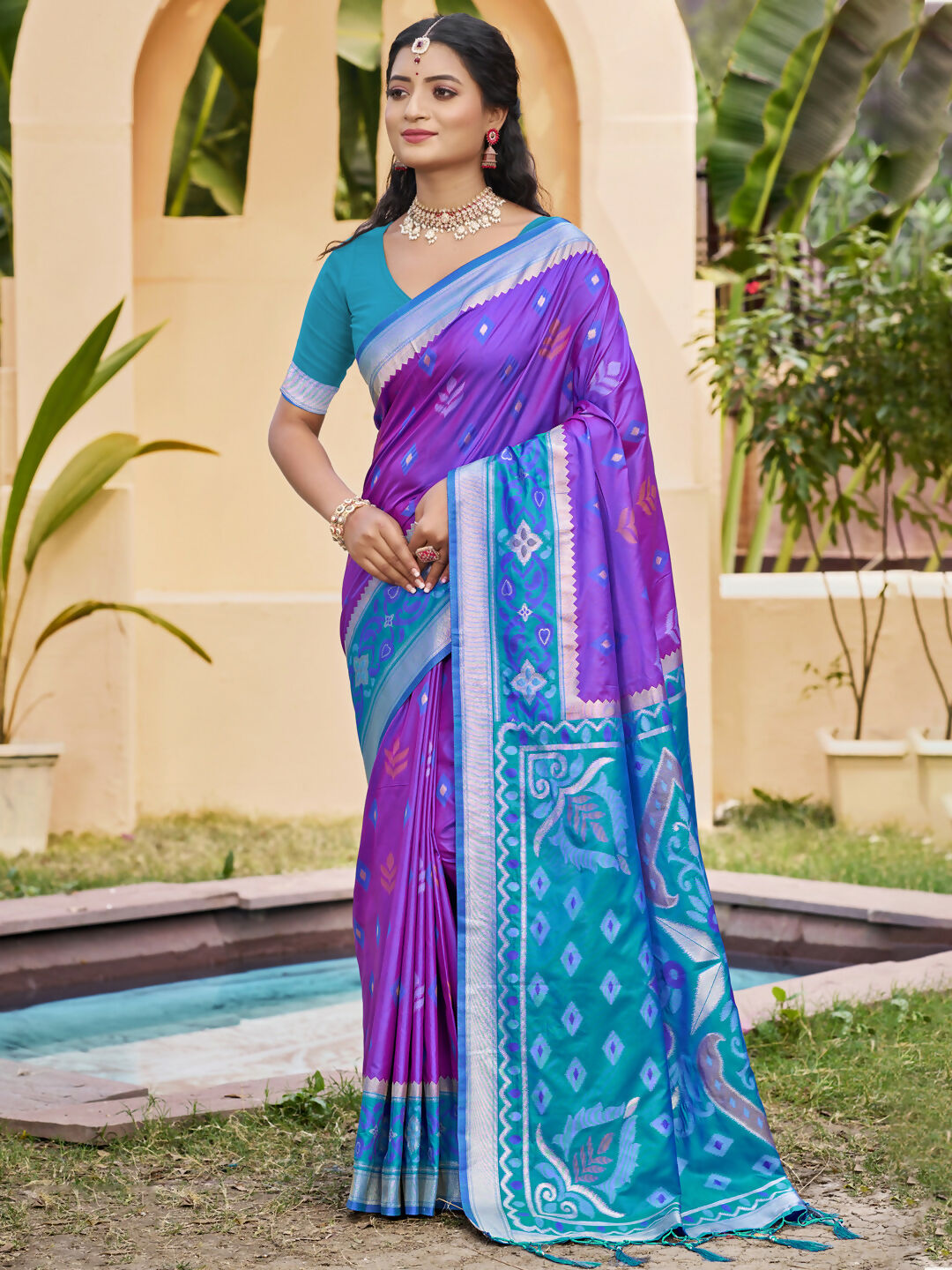 Astita Purple Pochampally Silk Saree - Distacart