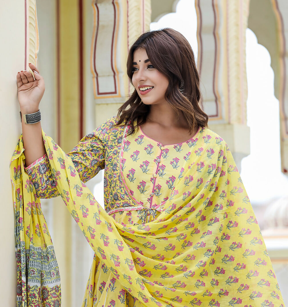 Kaajh Women's Yellow Floral Paplum Kurta Sharara Set With Dupatta - Distacart