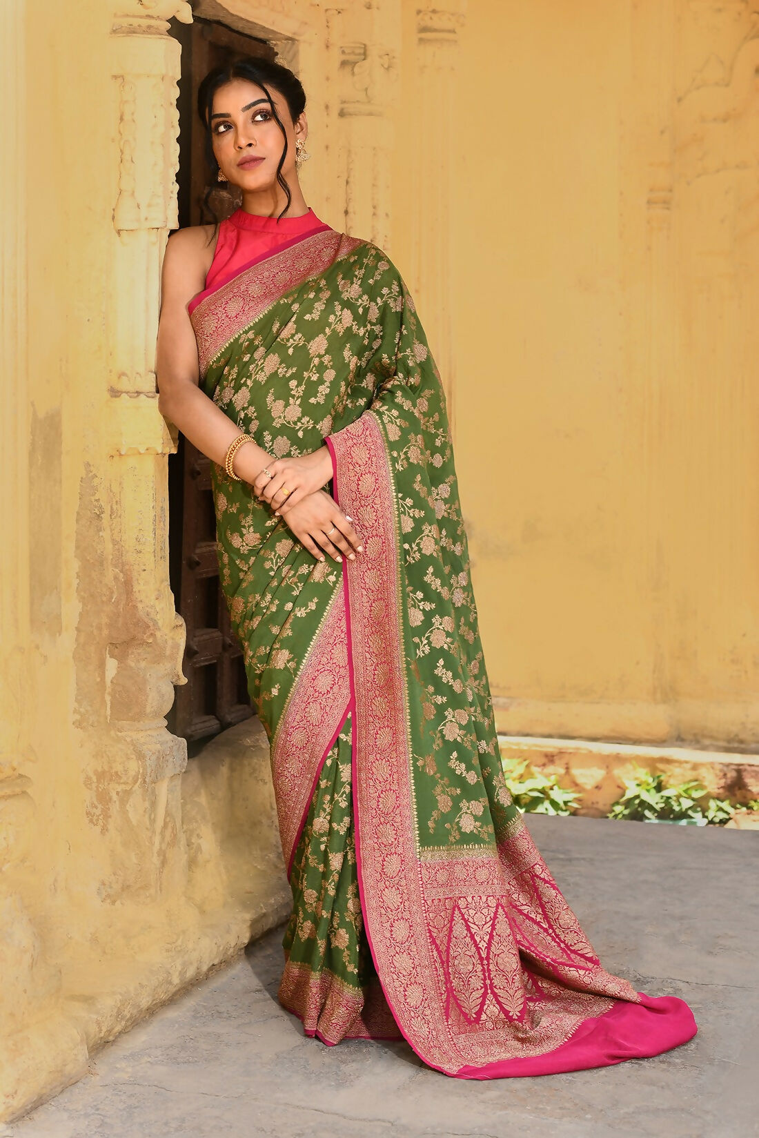Joban Fashion Green Crepe Chiffon Pure Handloom Banarasi Silk Saree