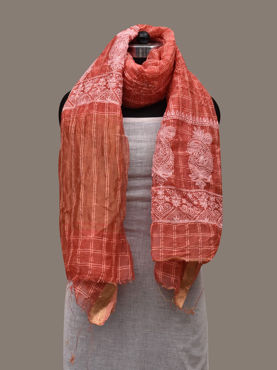 Peach Bandhani Silk Handloom Dupatta with Mango and Border Design - Global Threads - Distacart
