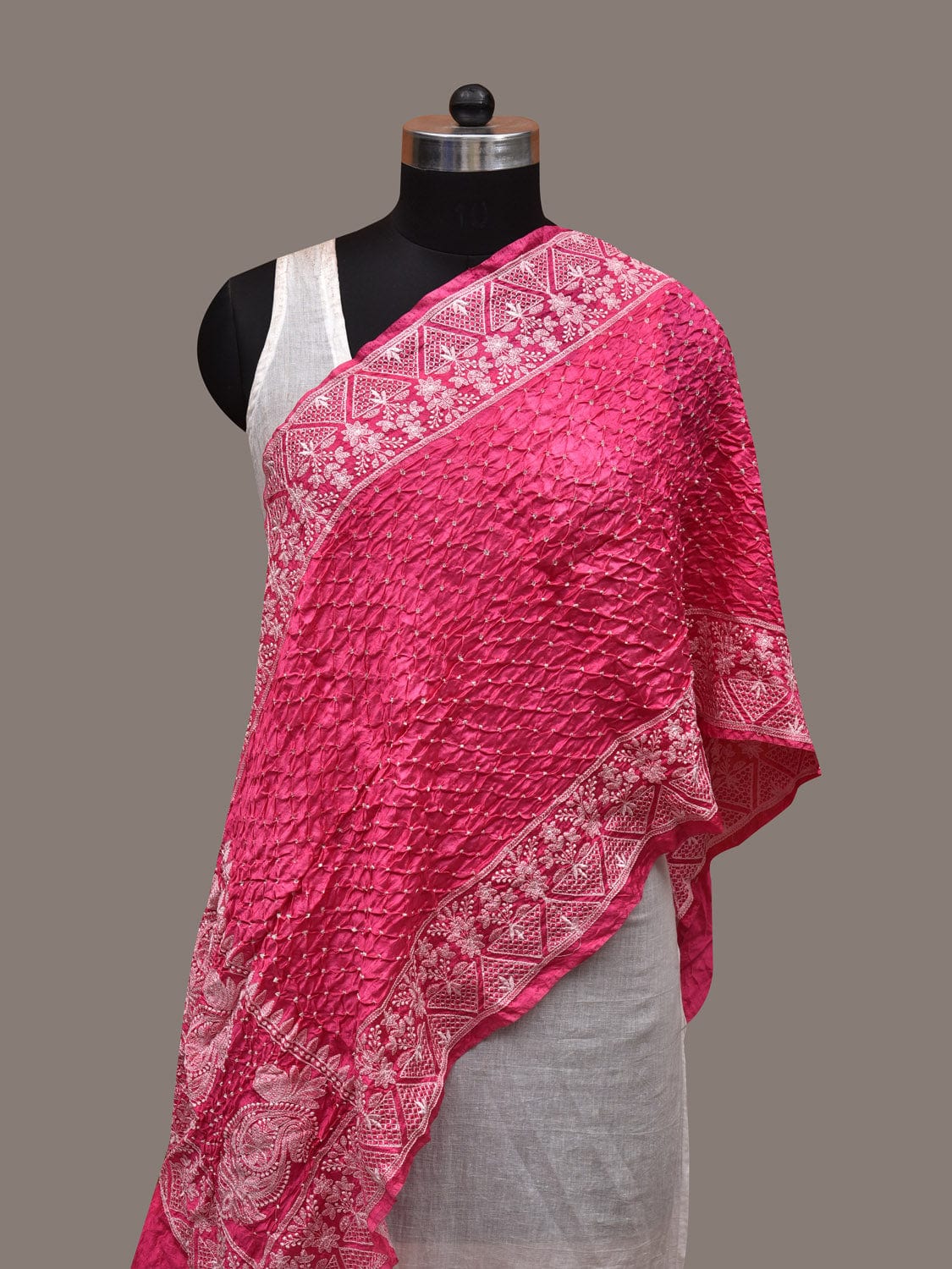 Pink Bandhani Silk Stole with Embroidary Work Design - Global Threads - Distacart