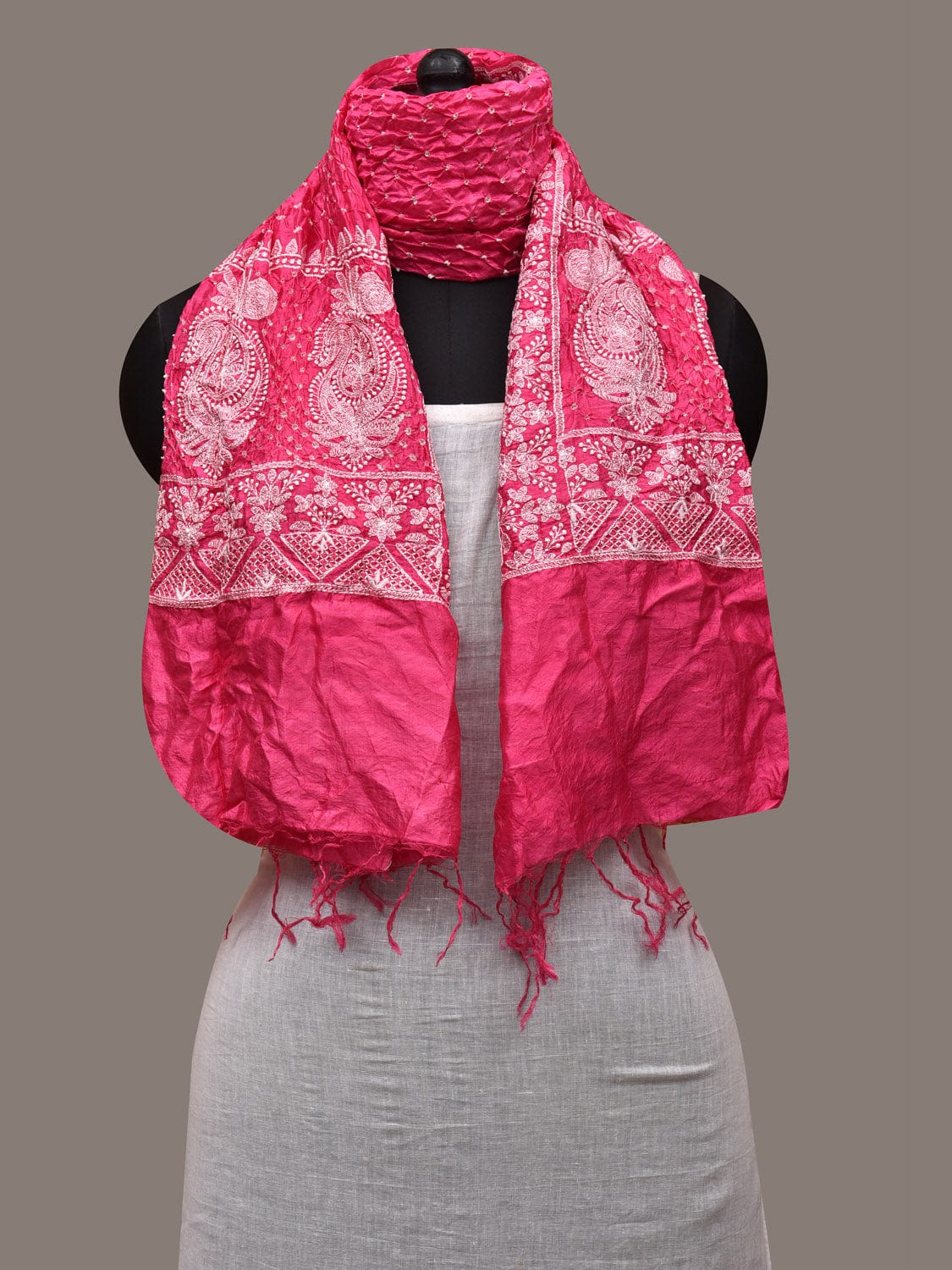 Pink Bandhani Silk Stole with Embroidary Work Design - Global Threads - Distacart