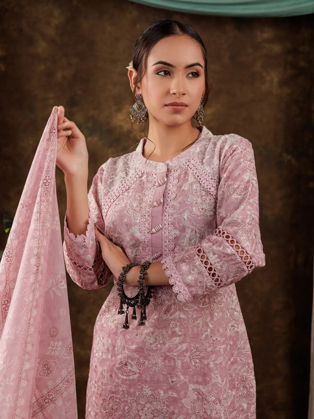 Yufta Pink Cotton Schiffli Kurta Dupatta Set With Lace Detailing