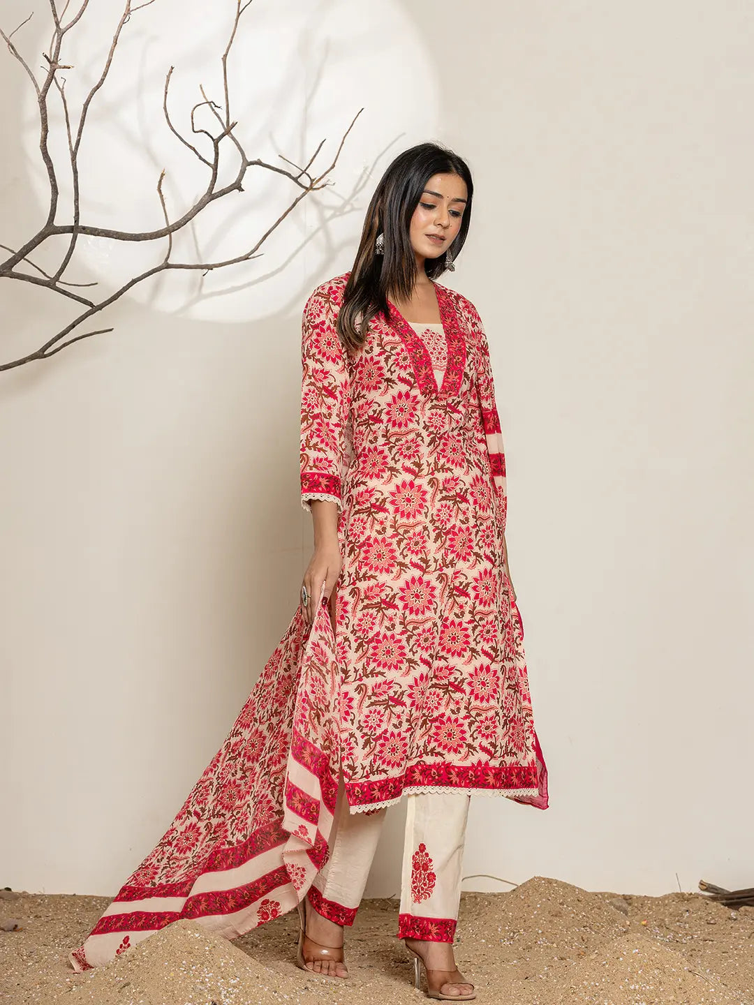 Yufta Pink Embroidered Thread Work Pure Cotton Kurta Trousers & Dupatta - Distacart