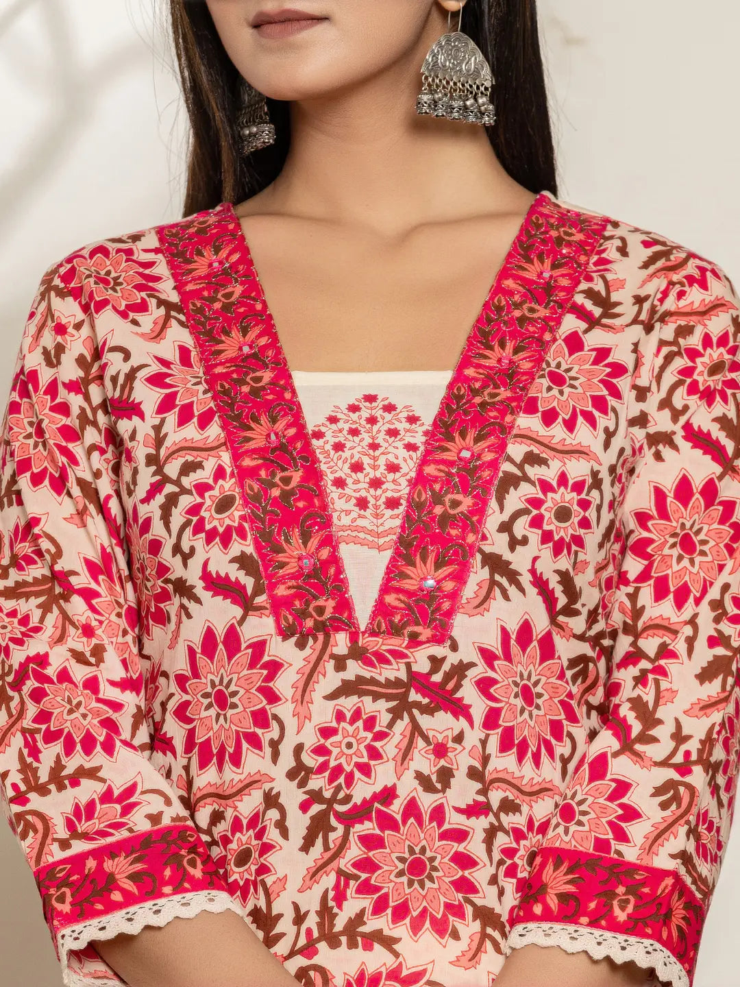 Yufta Pink Embroidered Thread Work Pure Cotton Kurta Trousers & Dupatta