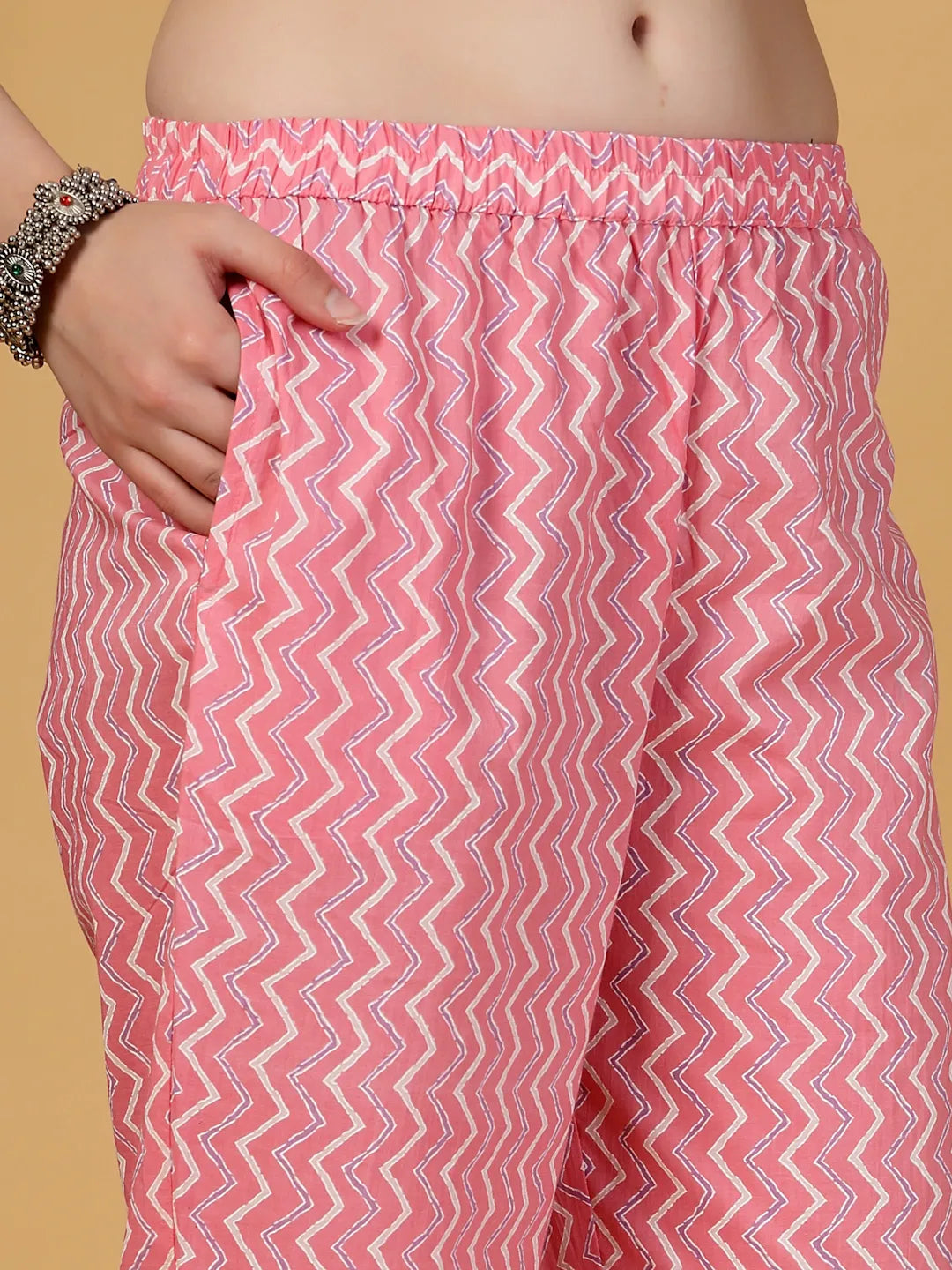 Yufta Pink Floral Print Straight Kurta Trouser Dupatta Set