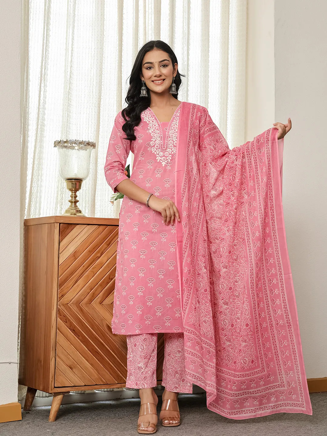 Yufta Pink Floral Thread Work Straight Kurta Trouser Dupatta Set - Distacart