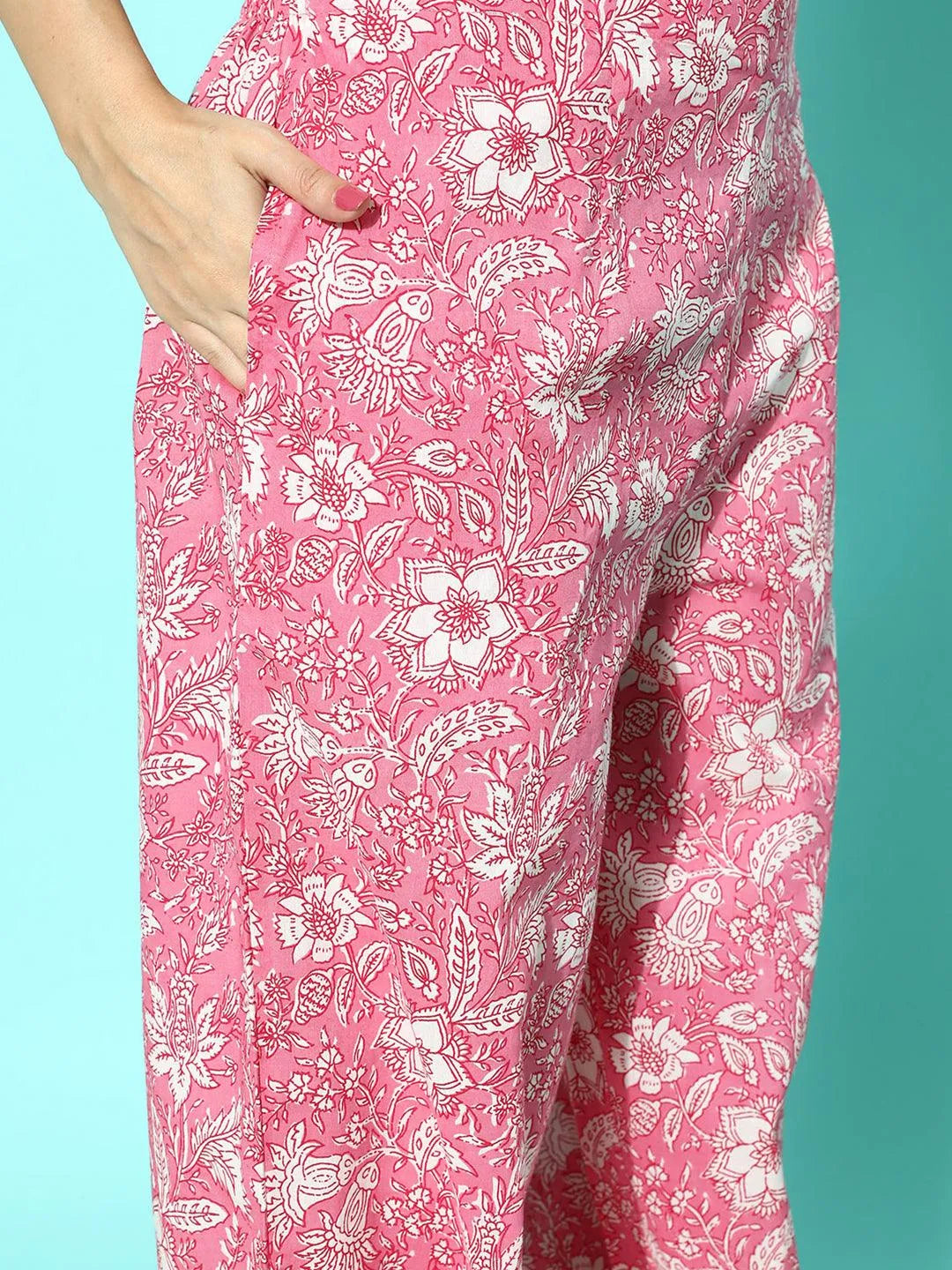 https://cdn.shopify.com/s/files/1/0341/4805/7228/files/pink-printed-cotton-night-suit-libas-8.jpg?v=1738930628