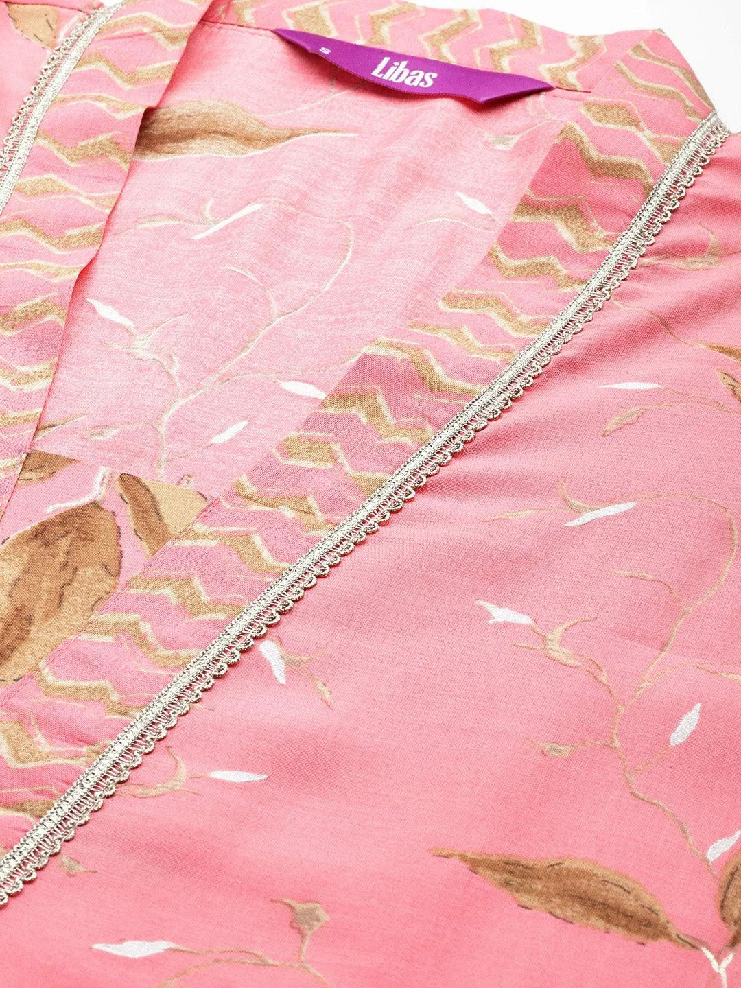 https://cdn.shopify.com/s/files/1/0341/4805/7228/files/pink-printed-silk-blend-straight-kurta-with-palazzos-libas-5.jpg?v=1739541457