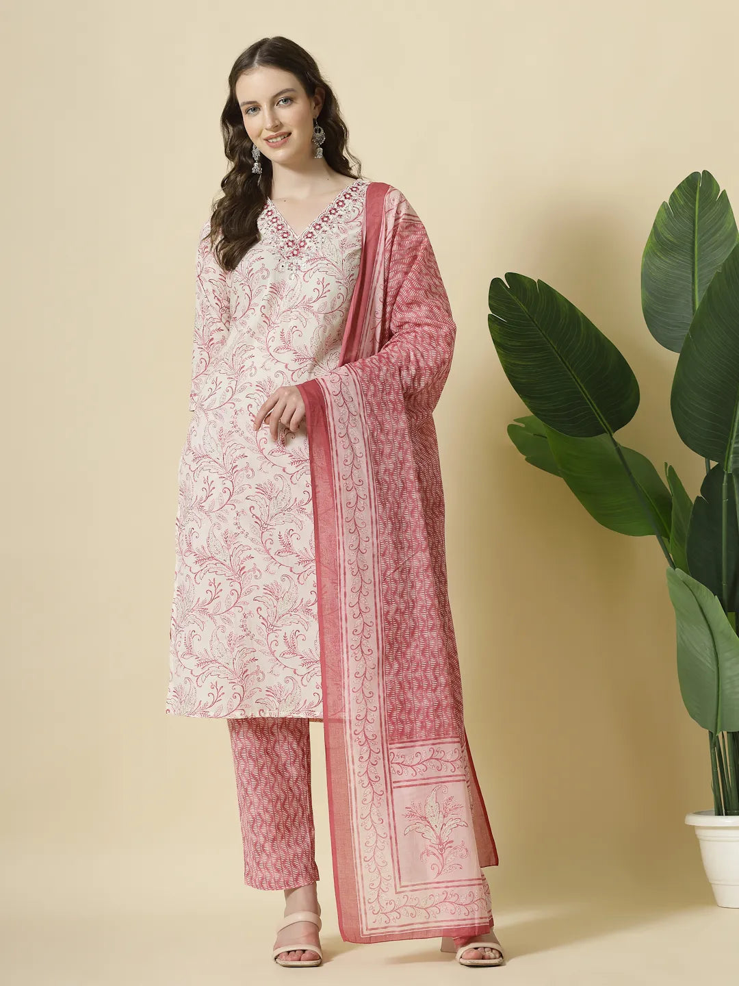 Yufta Pink Pure Cotton PaisleyThread Work Kurta Dupatta Pant Set