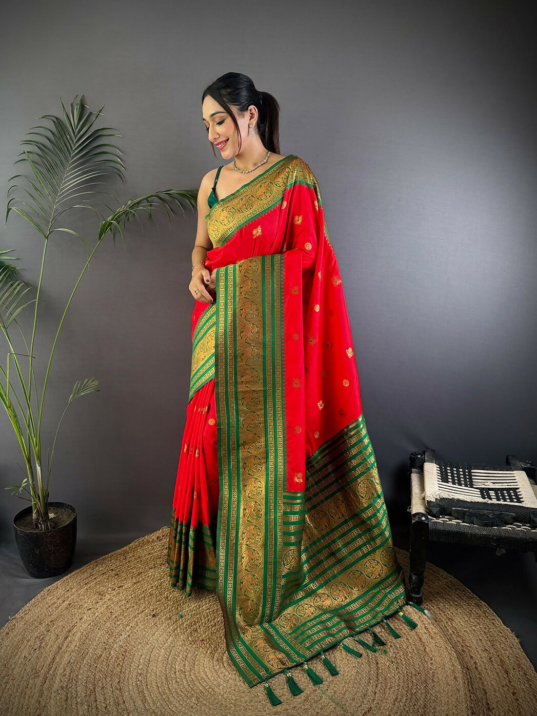 Joban Fashion Banarasi Red Woven Soft Silk Saree