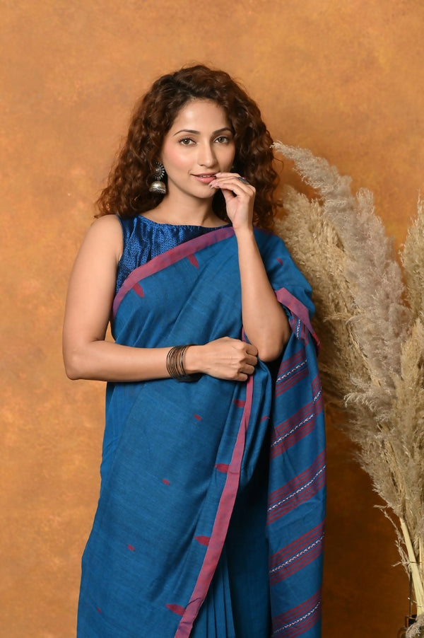 Very Much Indian Handloom Pure Cotton Saree With Sleek Border - Daisy Blue - Distacart