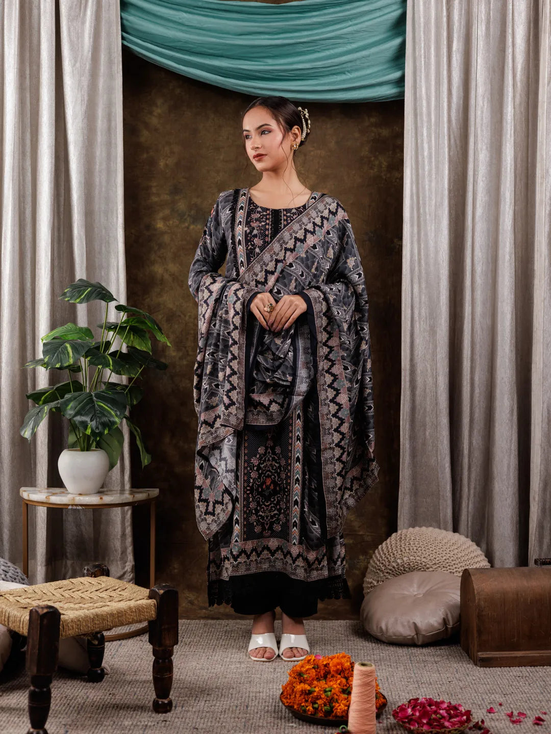 Yufta Pure Muslin Silk Black Ethnic Motifs Kurta Dupatta Set - Distacart
